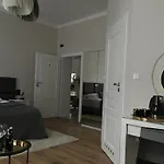 Marzec Apartment *